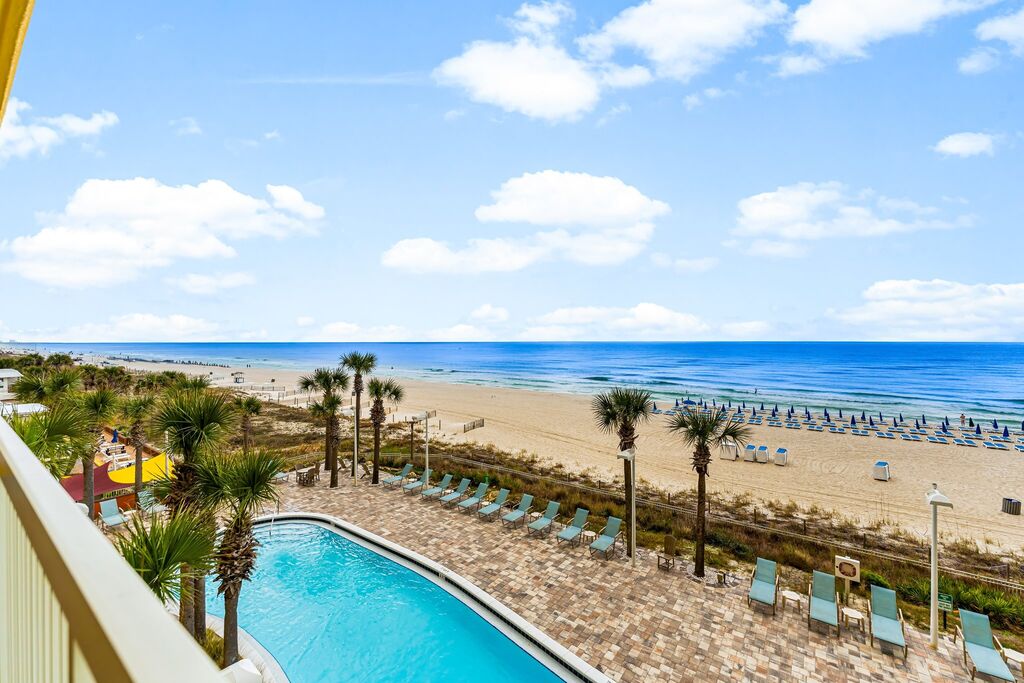 3 Condominium vacation rental located in Panama City Beach 1