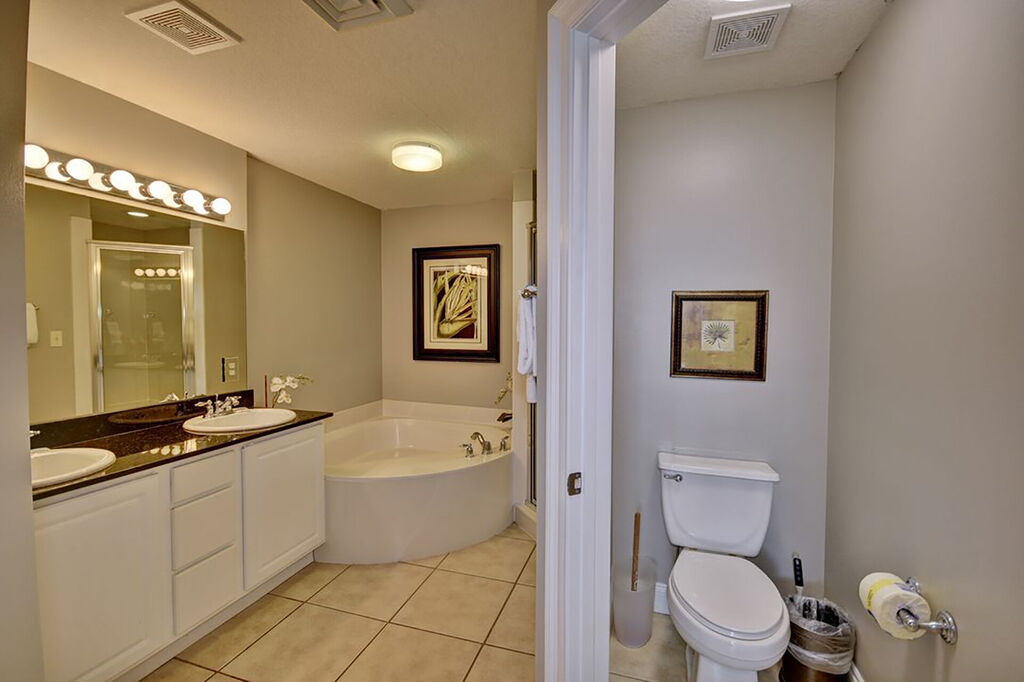 3 Condominium vacation rental located in Panama City Beach 1