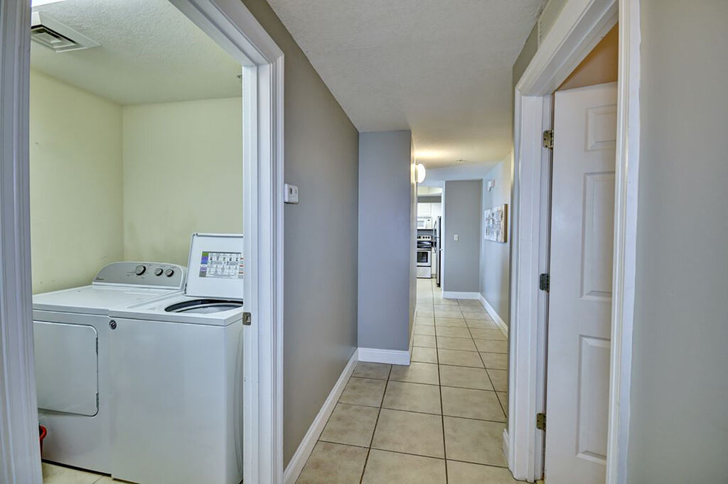 3 Condominium vacation rental located in Panama City Beach 1