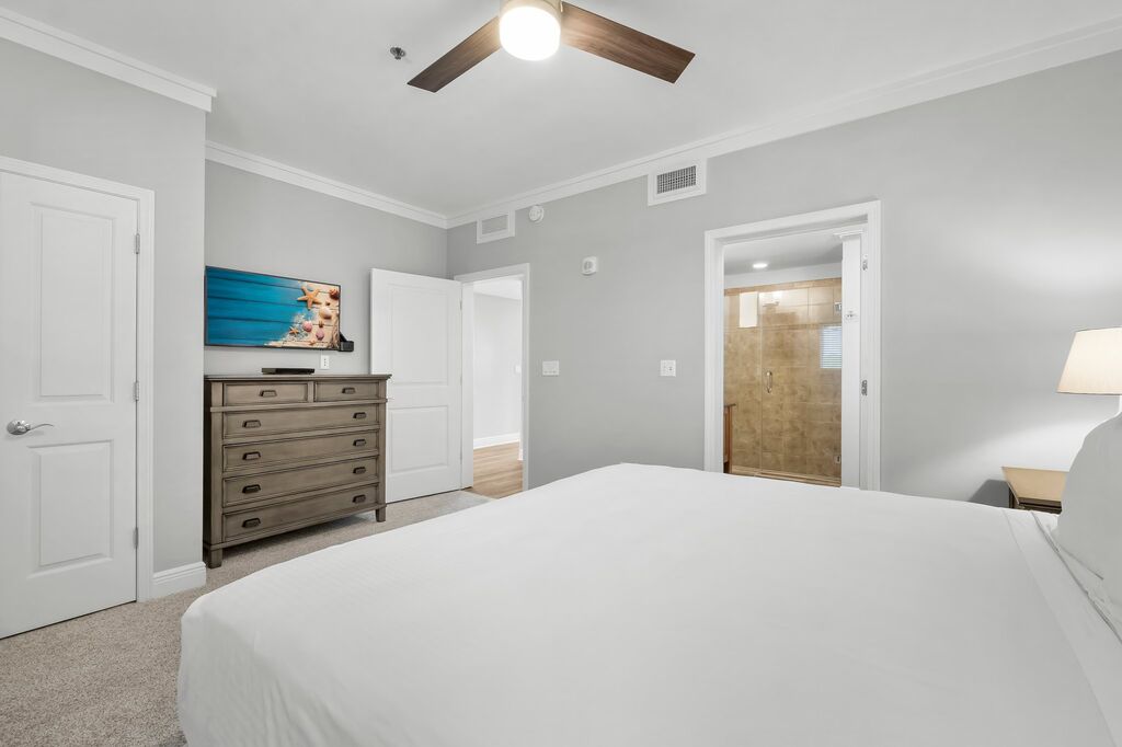 3 Condominium vacation rental located in Panama City Beach 1