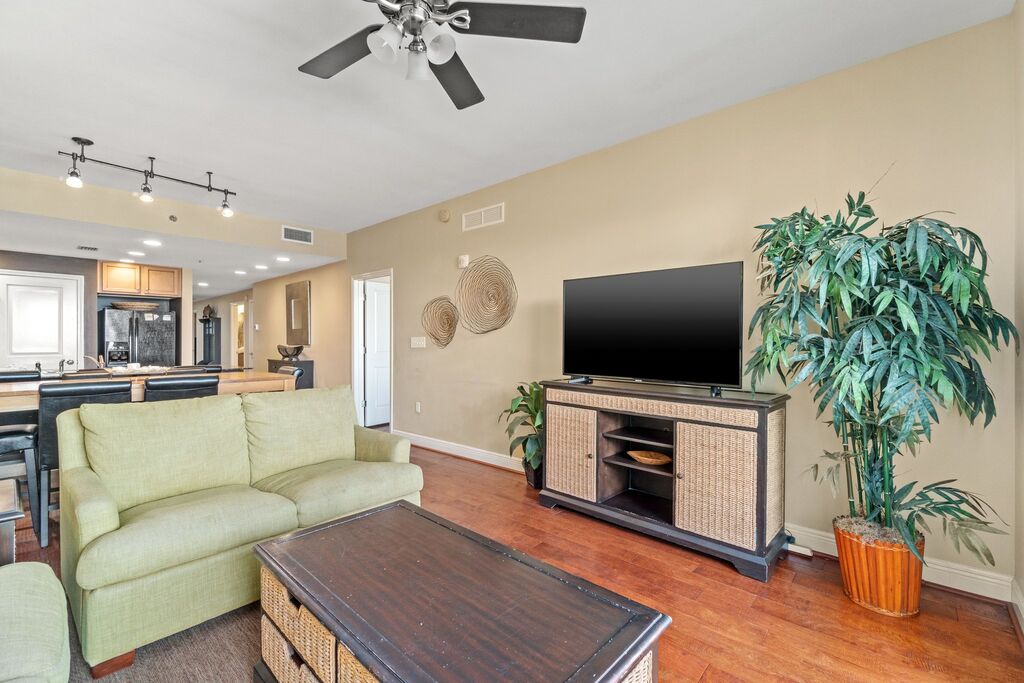 2 Condominium vacation rental located in Panama City Beach 1