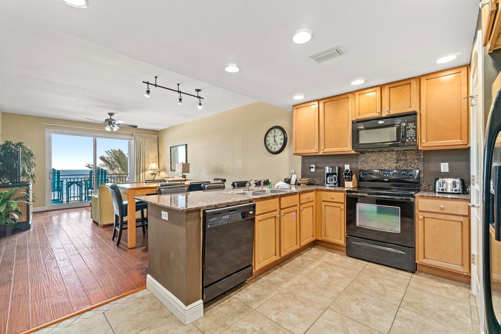2 Condominium vacation rental located in Panama City Beach 1