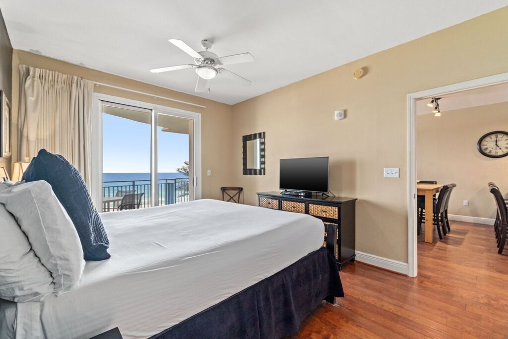 2 Condominium vacation rental located in Panama City Beach 1