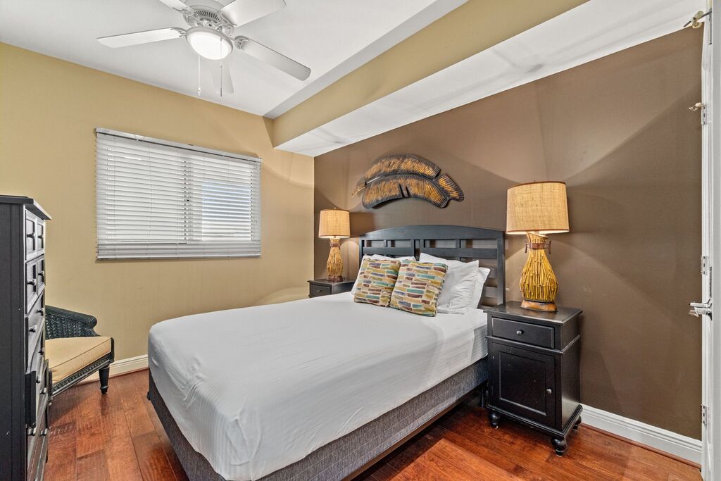 2 Condominium vacation rental located in Panama City Beach 1