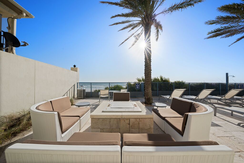 2 Condominium vacation rental located in Panama City Beach 1