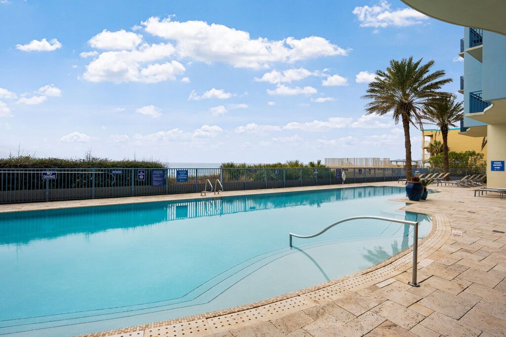 2 Condominium vacation rental located in Panama City Beach 1