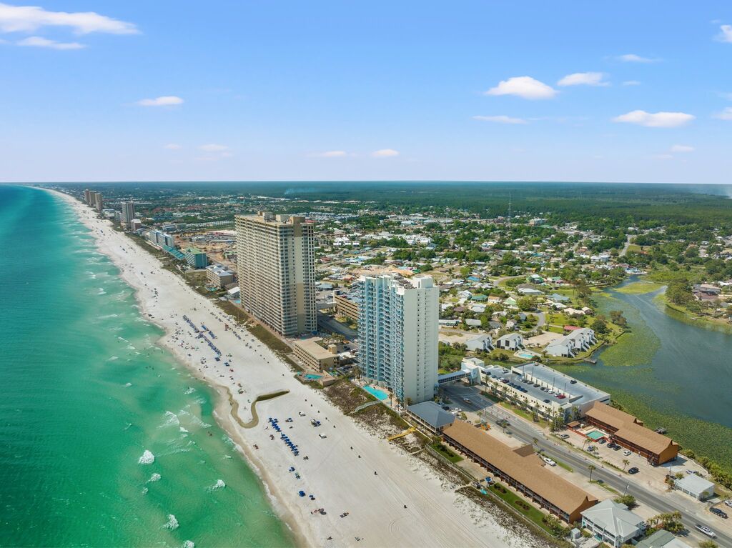 2 Condominium vacation rental located in Panama City Beach 1