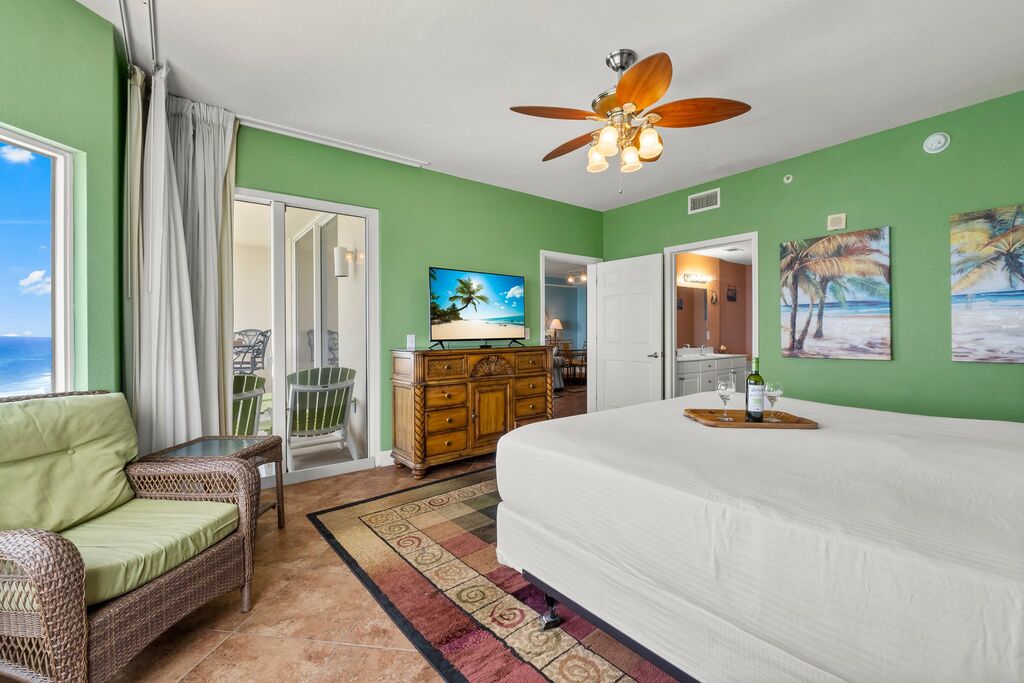 2 Condominium vacation rental located in Panama City Beach 1