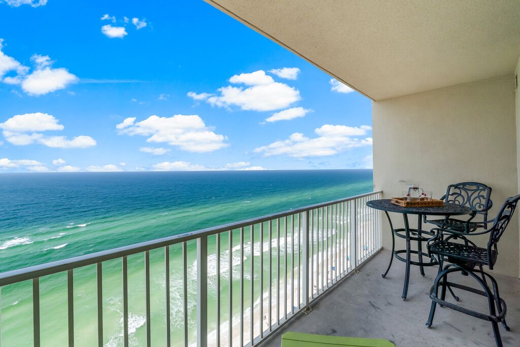 2 Condominium vacation rental located in Panama City Beach 1