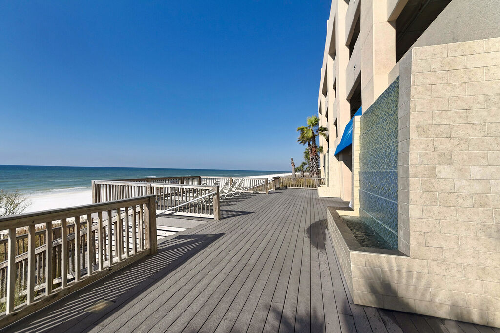 1 Condominium vacation rental located in Panama City Beach 1