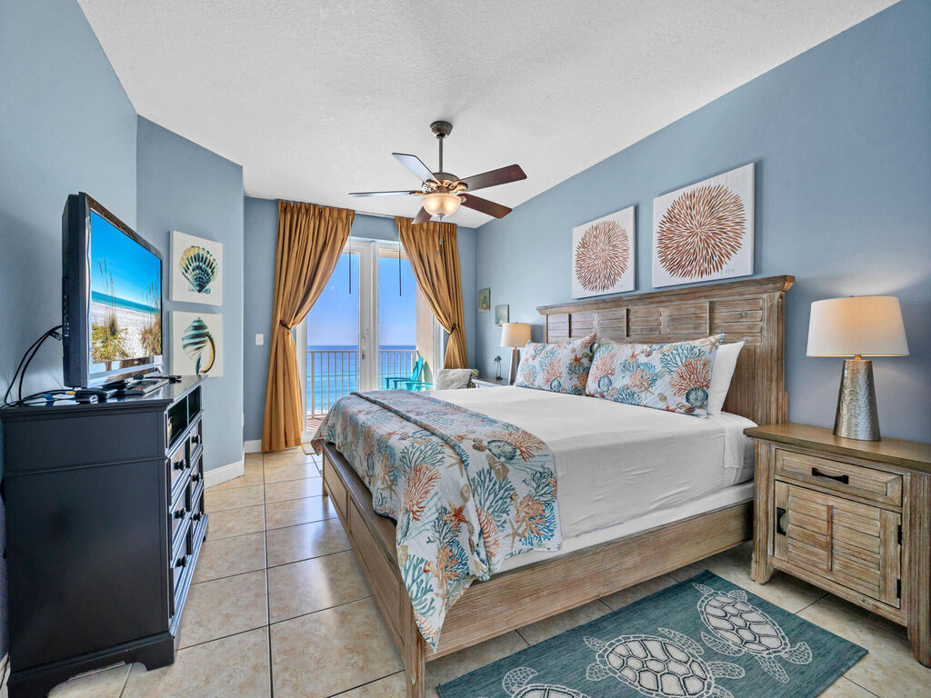 3 Condominium vacation rental located in Okaloosa Island 1