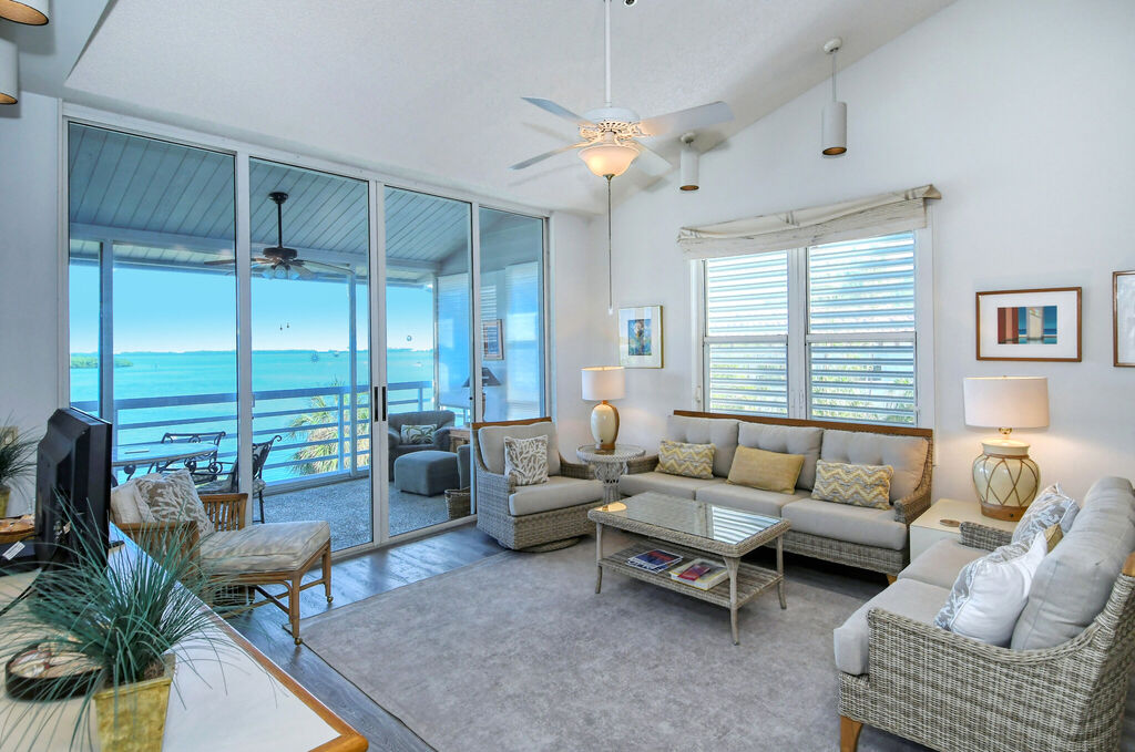 2 Condominium vacation rental located in Longboat Key 1