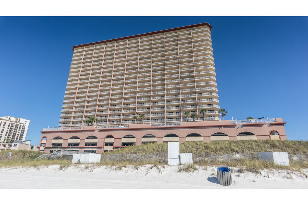 2 Condominium vacation rental located in Panama City Beach 1