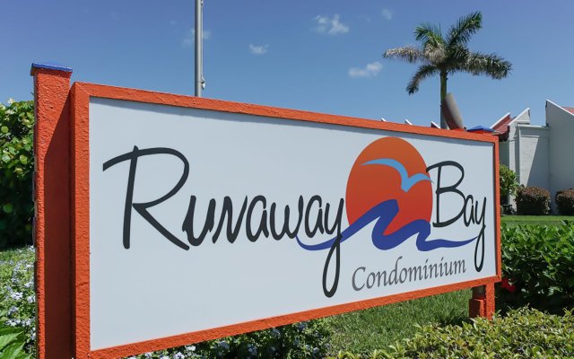 Runaway Bay 284 - 2163200