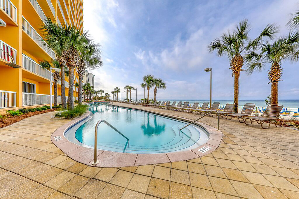 1 Condominium vacation rental located in Panama City Beach 1