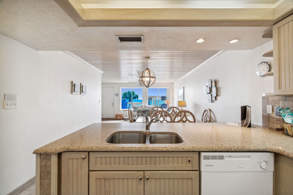 3 Condominium vacation rental located in Panama City Beach 1