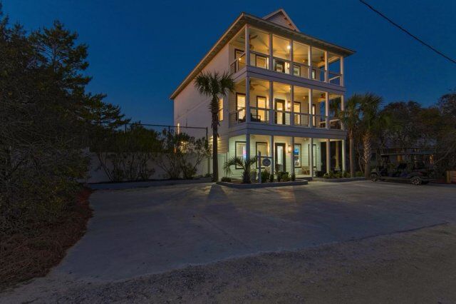 10 House vacation rental located in 30A 1