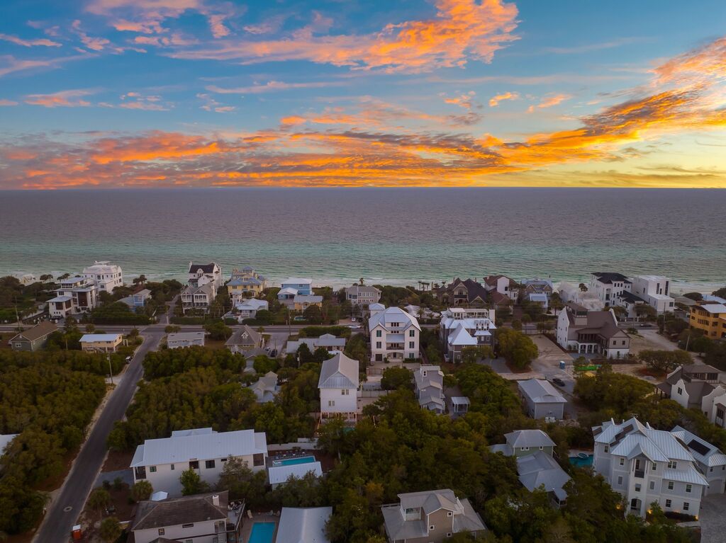 10 House vacation rental located in 30A 1