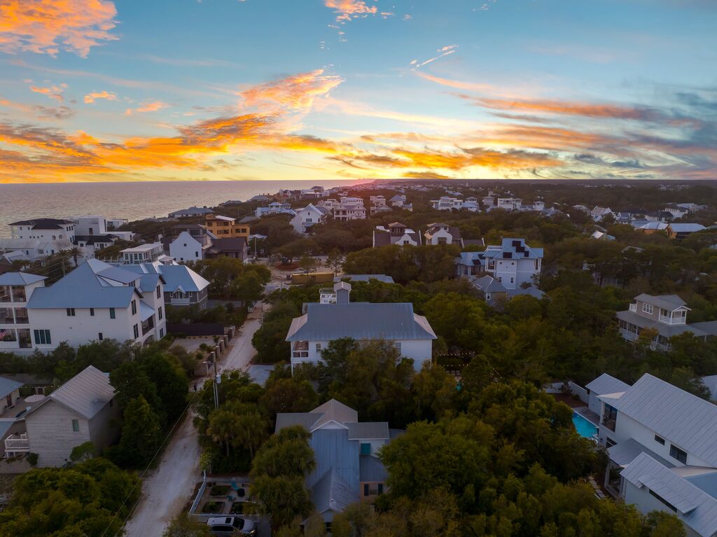 10 House vacation rental located in 30A 1