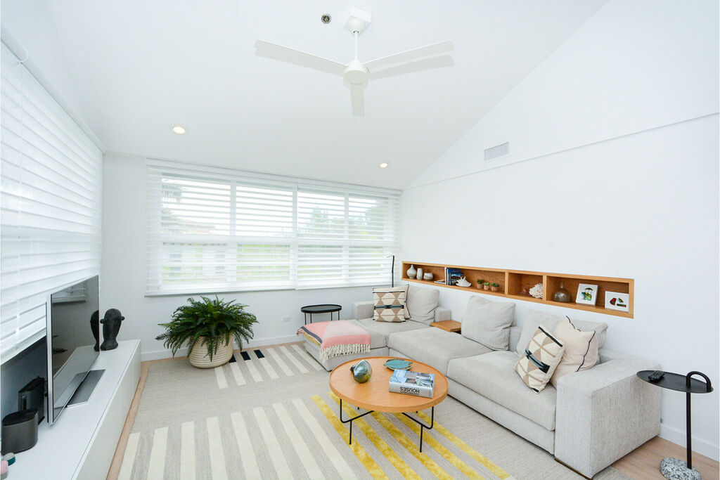 2 Condominium vacation rental located in Longboat Key 1