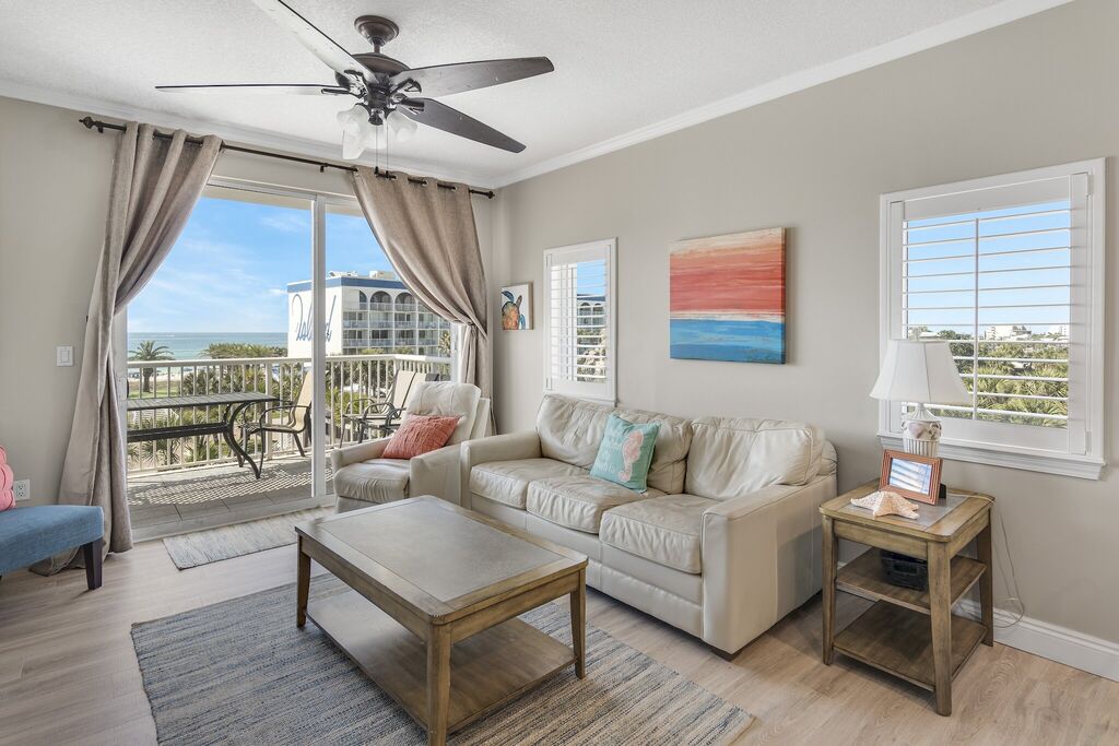 3 Condominium vacation rental located in Okaloosa Island 1