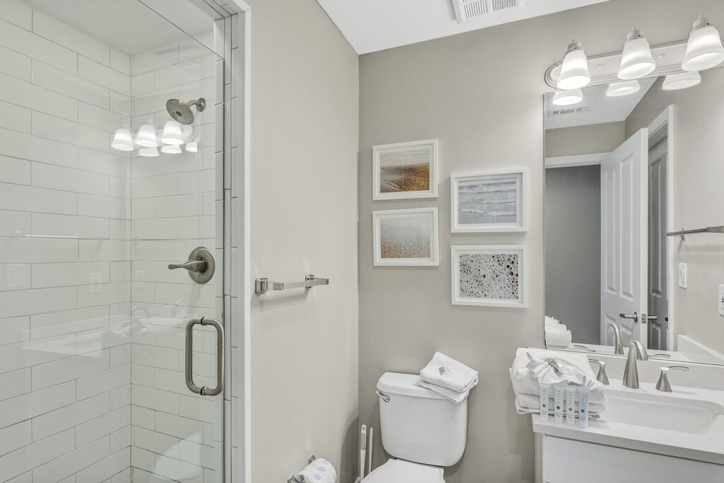 3 Condominium vacation rental located in Okaloosa Island 1