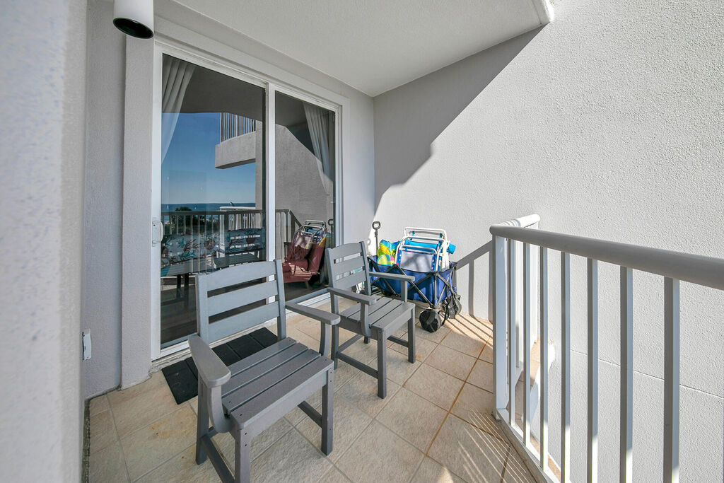 3 Condominium vacation rental located in Okaloosa Island 1