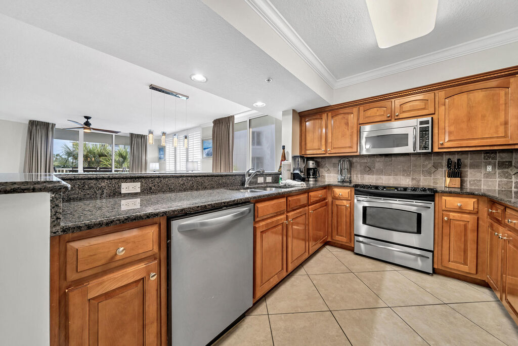 3 Condominium vacation rental located in Okaloosa Island 1
