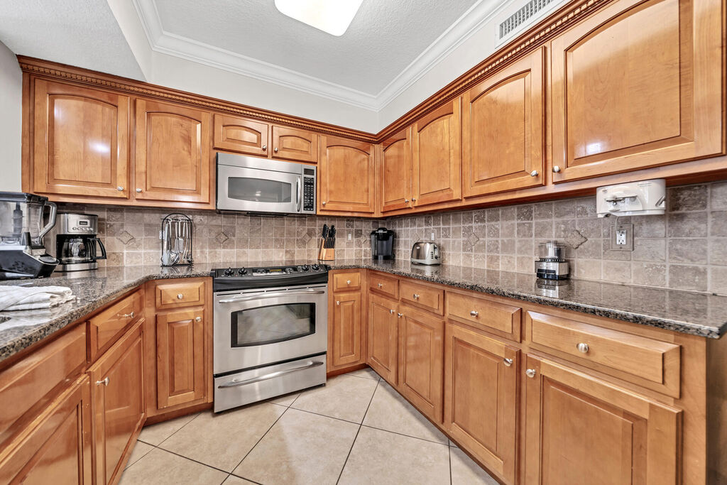 3 Condominium vacation rental located in Okaloosa Island 1