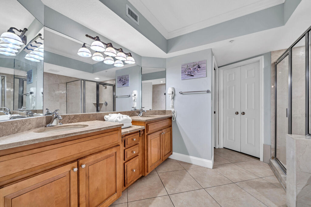 3 Condominium vacation rental located in Okaloosa Island 1