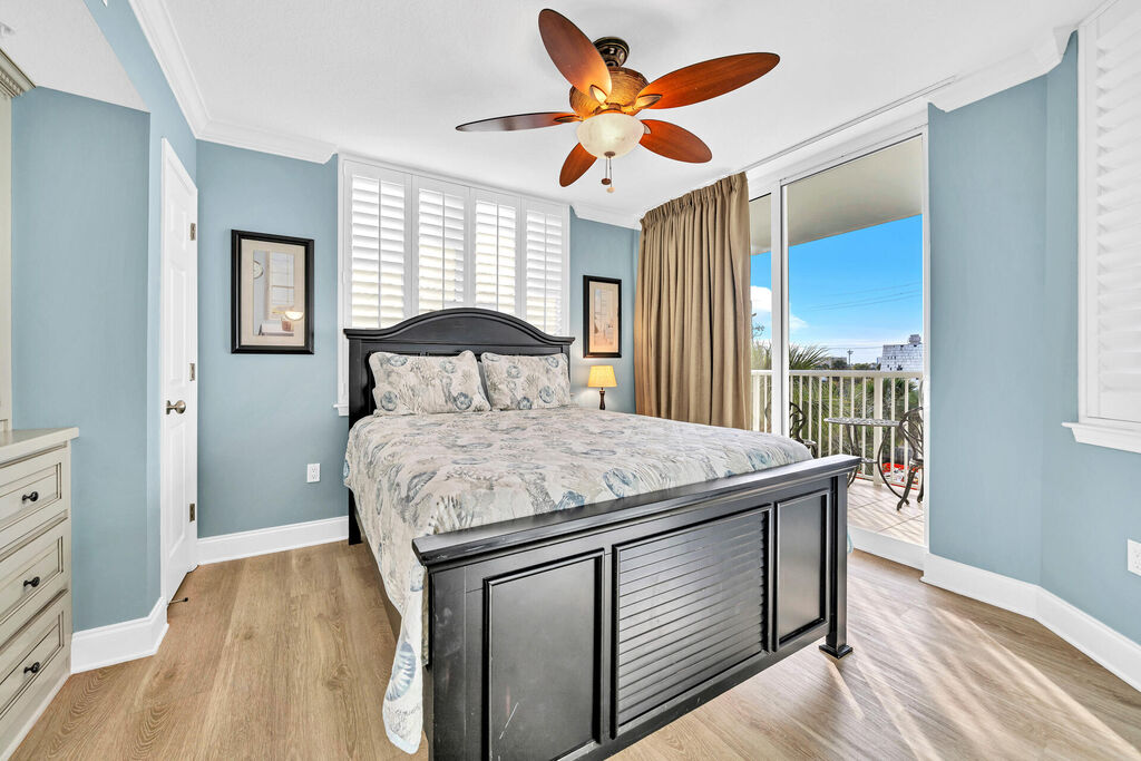3 Condominium vacation rental located in Okaloosa Island 1