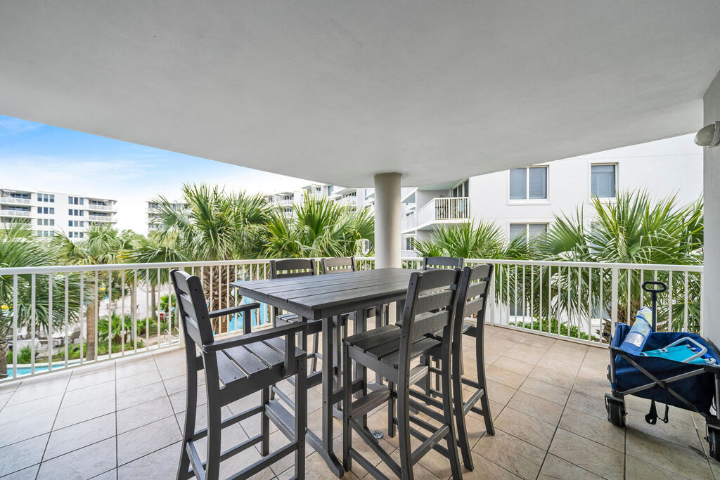 3 Condominium vacation rental located in Okaloosa Island 1