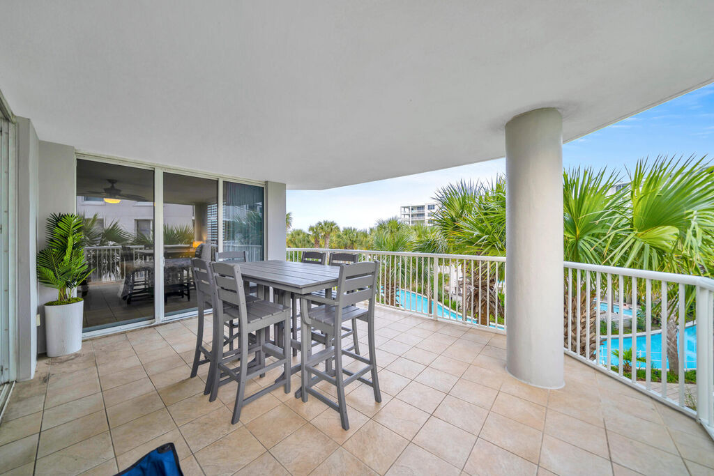 3 Condominium vacation rental located in Okaloosa Island 1