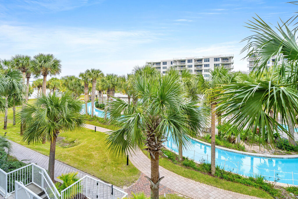 3 Condominium vacation rental located in Okaloosa Island 1