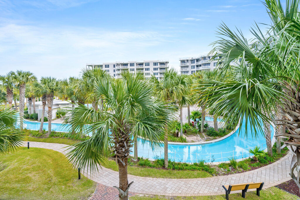 3 Condominium vacation rental located in Okaloosa Island 1