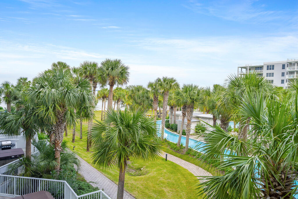 3 Condominium vacation rental located in Okaloosa Island 1