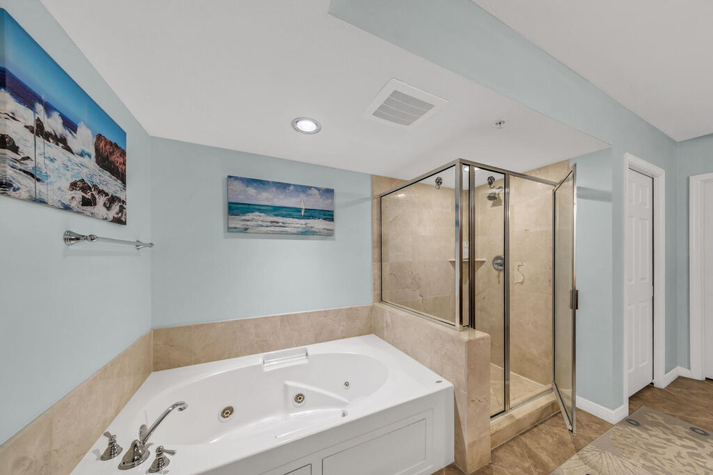 3 Condominium vacation rental located in Okaloosa Island 1