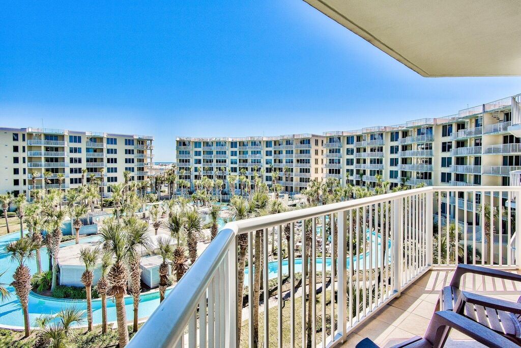 3 Condominium vacation rental located in Okaloosa Island 1
