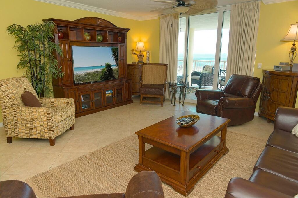 3 Condominium vacation rental located in Okaloosa Island 1
