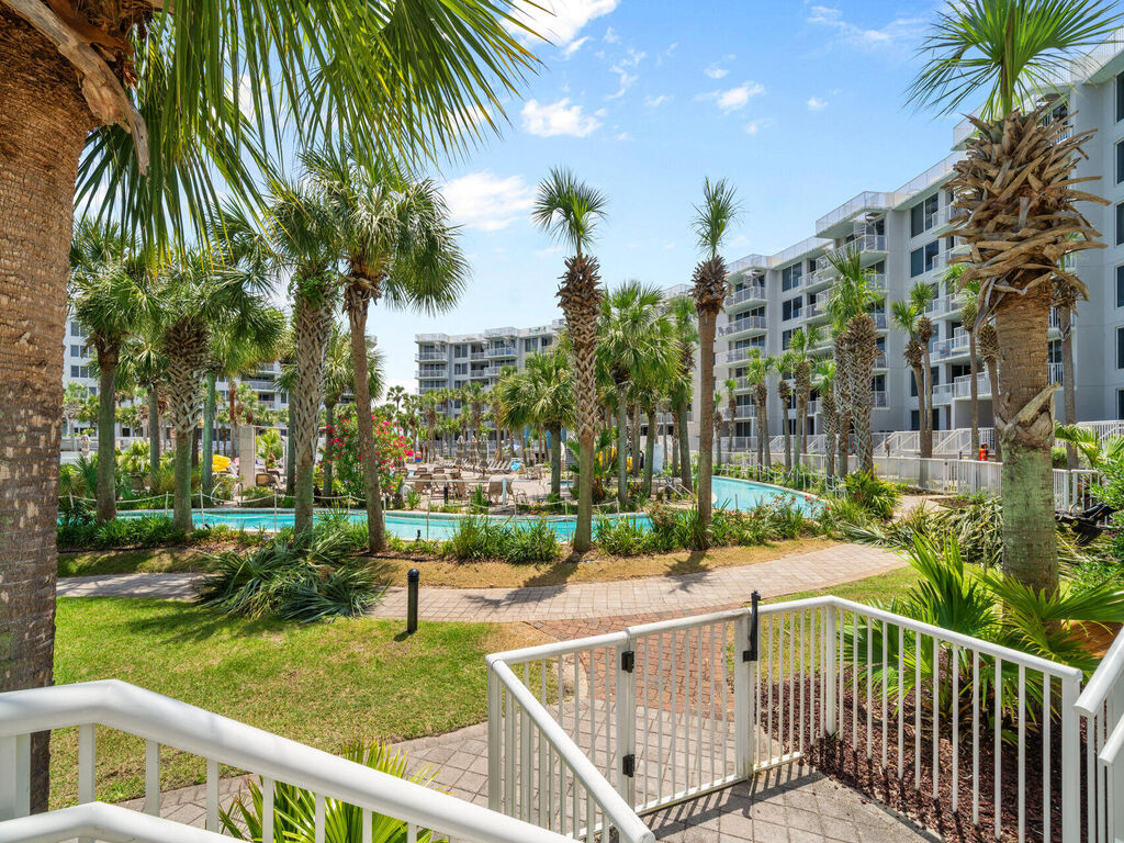 3 Condominium vacation rental located in Okaloosa Island 1