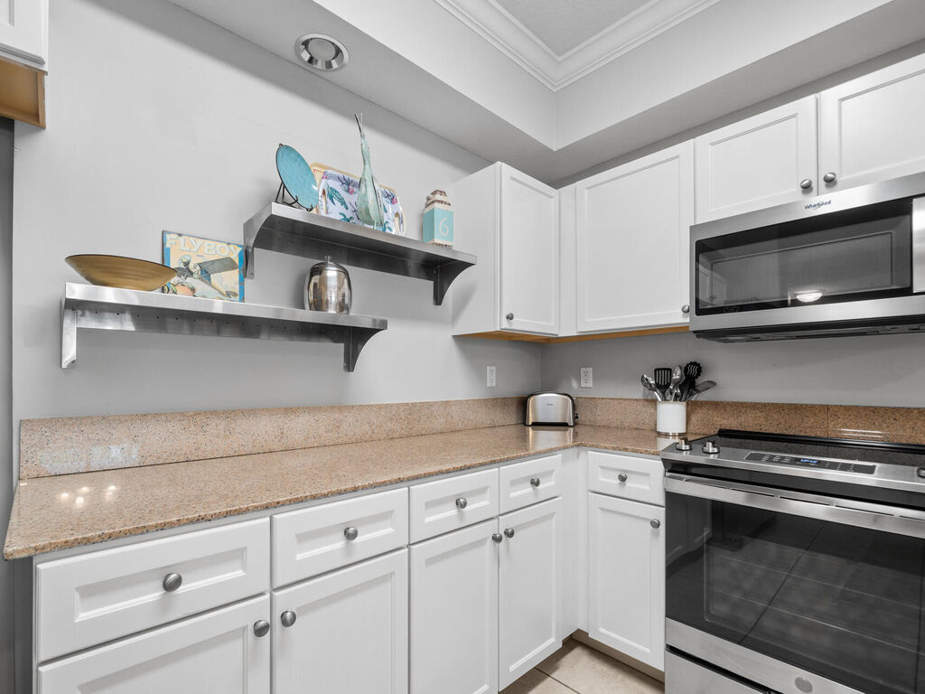 3 Condominium vacation rental located in Okaloosa Island 1