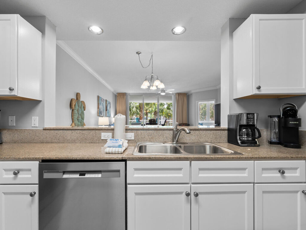 3 Condominium vacation rental located in Okaloosa Island 1