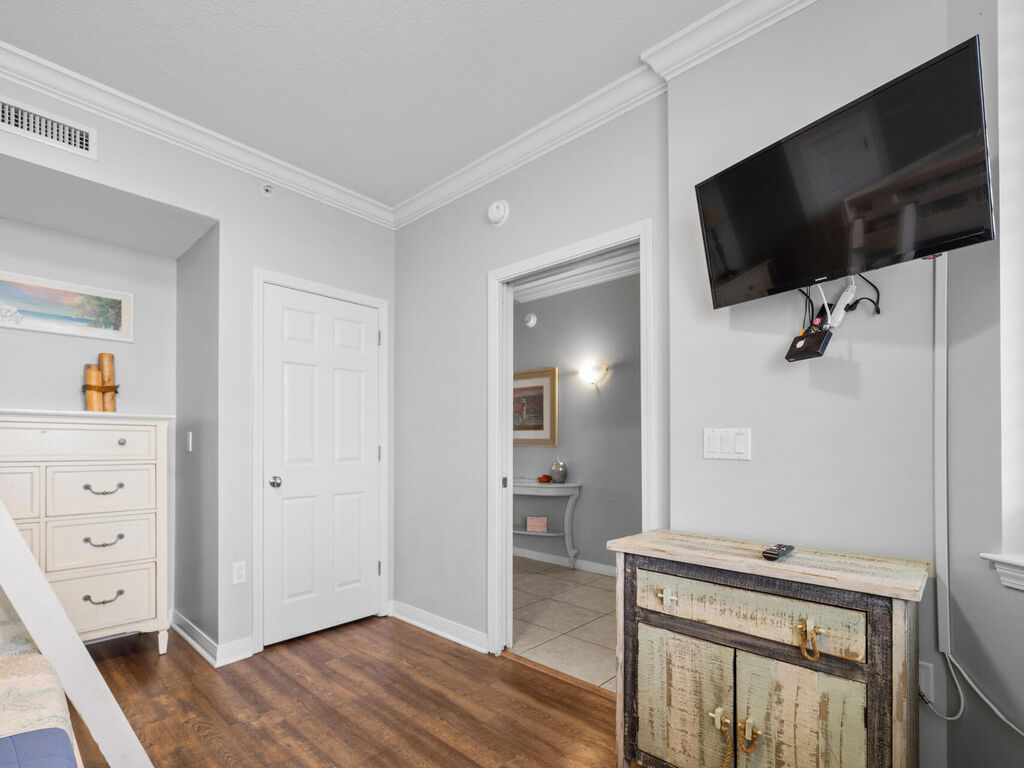3 Condominium vacation rental located in Okaloosa Island 1
