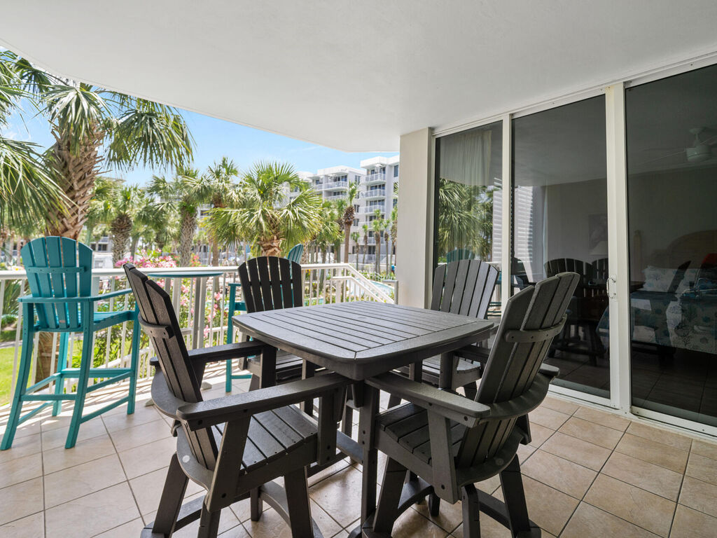 3 Condominium vacation rental located in Okaloosa Island 1