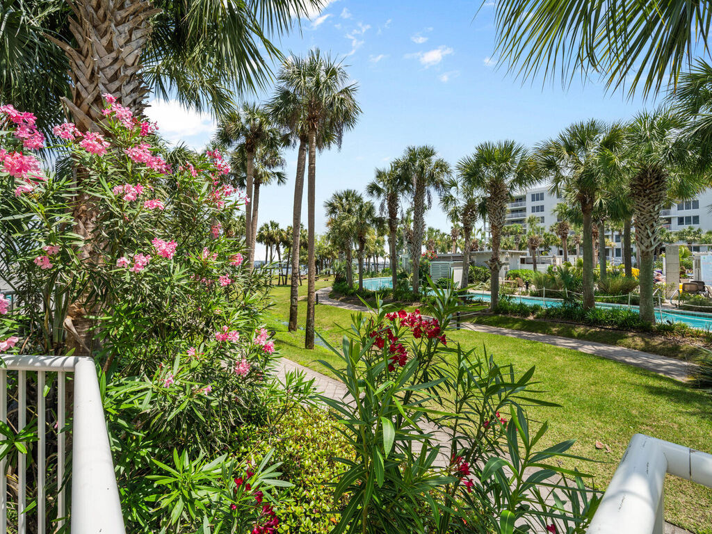 3 Condominium vacation rental located in Okaloosa Island 1