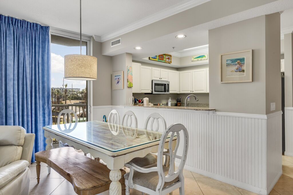 3 Condominium vacation rental located in Okaloosa Island 1