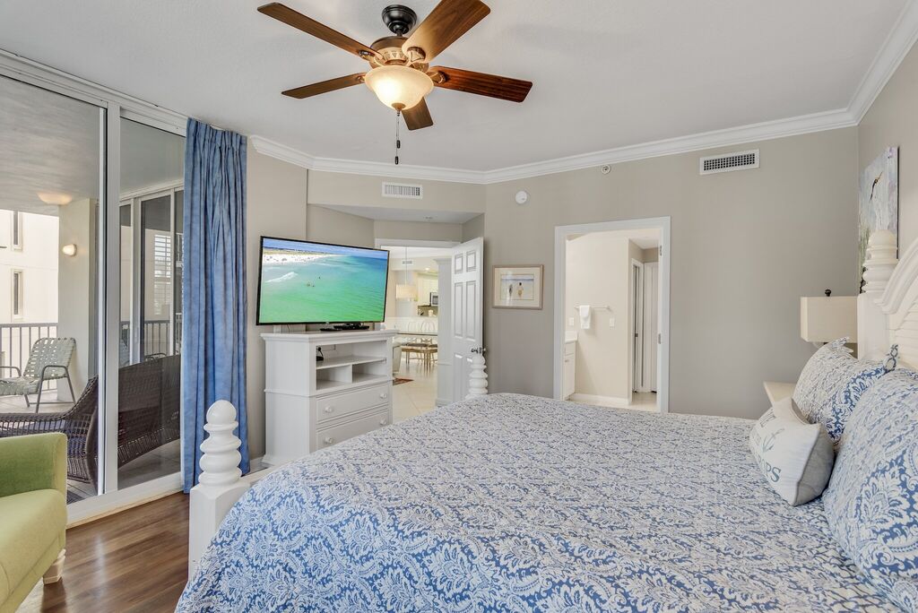 3 Condominium vacation rental located in Okaloosa Island 1
