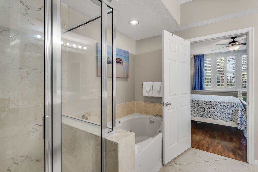 3 Condominium vacation rental located in Okaloosa Island 1