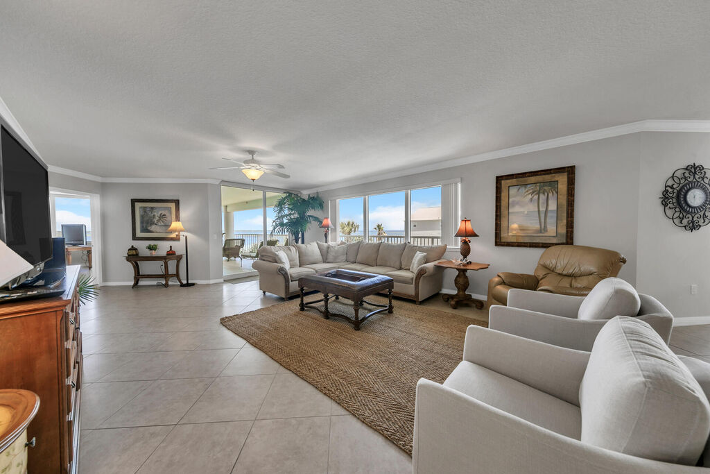 3 Condominium vacation rental located in Okaloosa Island 1