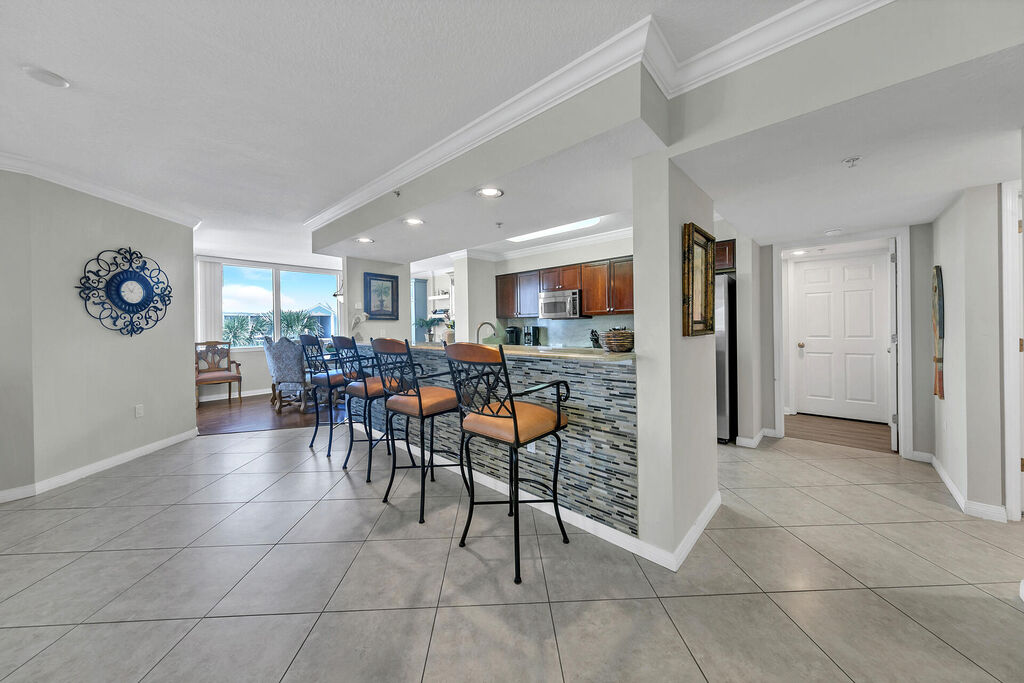 3 Condominium vacation rental located in Okaloosa Island 1